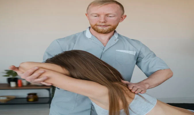 Chiropractic Adjustments Improve Mobility After an Accident